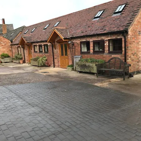 Vale Farm-3